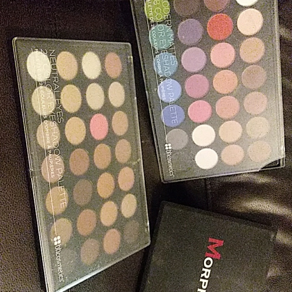 Two bhcosmetics pallets. - modern matters 28colors
